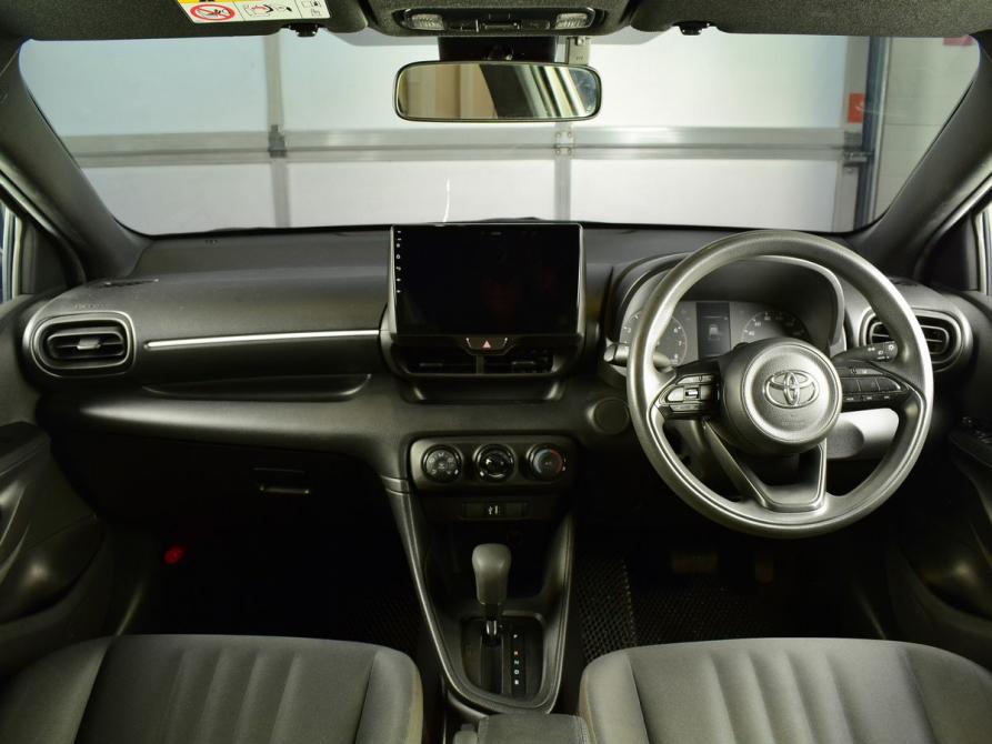 Toyota Yaris IV Кемерово  - изображение 7