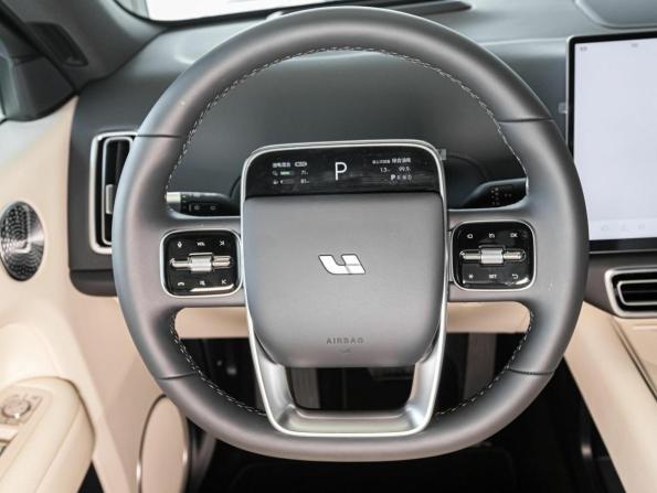 Новый Li Auto (Lixiang) L6 2025 года, цена 8 990 000 рублей, внедорожник, Автокод Объявления