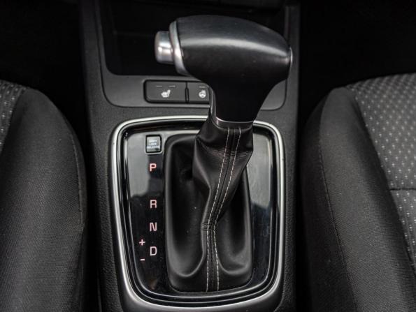 Kia Rio IV Рестайлинг с пробегом 2021 года, цена 1 475 040 рублей, 73284 км, седан, Автокод Объявления