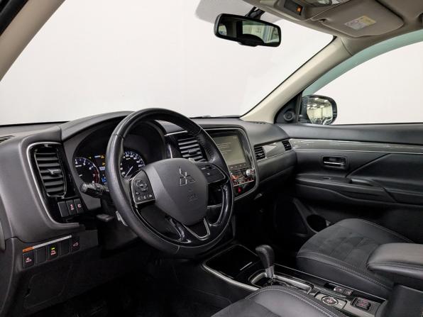 Mitsubishi Outlander III Рестайлинг 3 с пробегом 2021 года, цена 2 780 000 рублей, 111269 км, внедорожник, Автокод Объявления