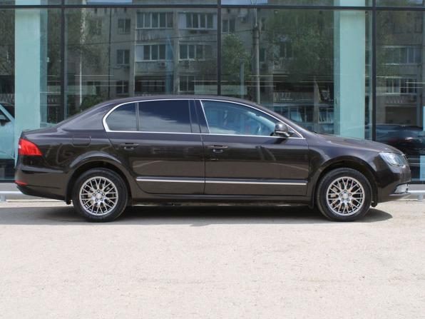 Skoda Superb II Рестайлинг с пробегом 2013 года, цена 1 175 000 рублей, 175865 км, лифтбек, Автокод Объявления