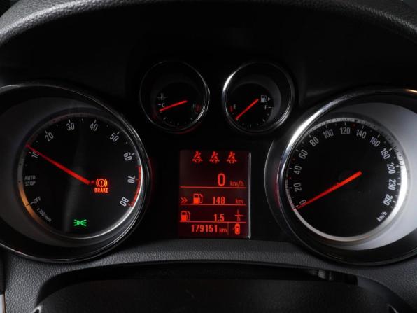 Opel Mokka I с пробегом 2012 года, цена 879 000 рублей, 179151 км, внедорожник, Автокод Объявления