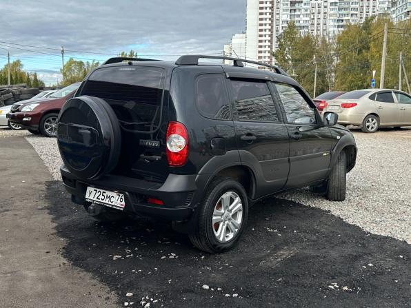 Chevrolet Niva I Рестайлинг с пробегом 2015 года, цена 599 000 рублей, 102399 км, внедорожник, Автокод Объявления