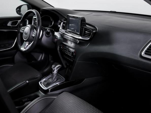 Kia Ceed III с пробегом 2019 года, цена 1 690 000 рублей, 150000 км, универсал, Автокод Объявления