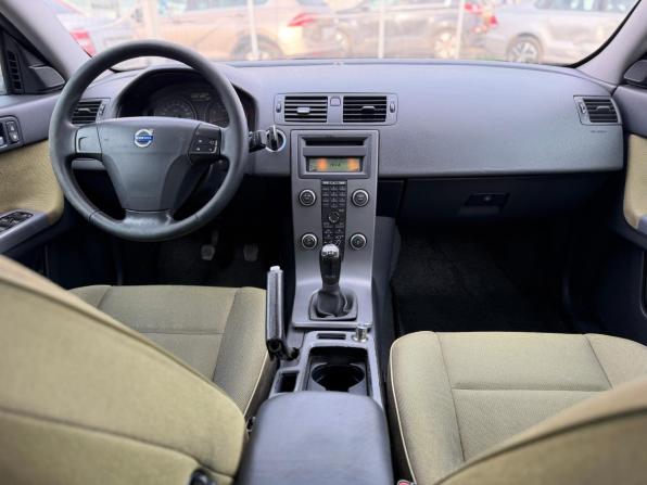 Volvo S40 II Рестайлинг с пробегом 2008 года, цена 565 000 рублей, 261798 км, седан, Автокод Объявления