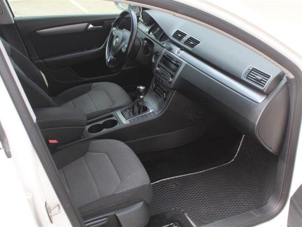Volkswagen Passat B7 с пробегом 2011 года, цена 890 000 рублей, 215806 км, седан, Автокод Объявления