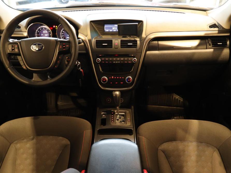 FAW Besturn X80 I Москва  - изображение 8