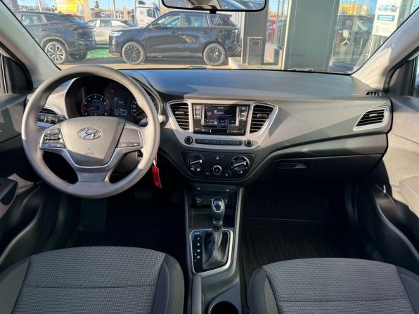 Hyundai Solaris II Рестайлинг с пробегом 2022 года, цена 1 395 000 рублей, 45099 км, седан, Автокод Объявления