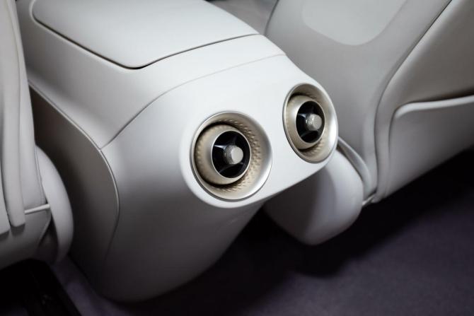 Новый Avatr 11 I 2025 года, цена 7 990 000 рублей, внедорожник, Автокод Объявления