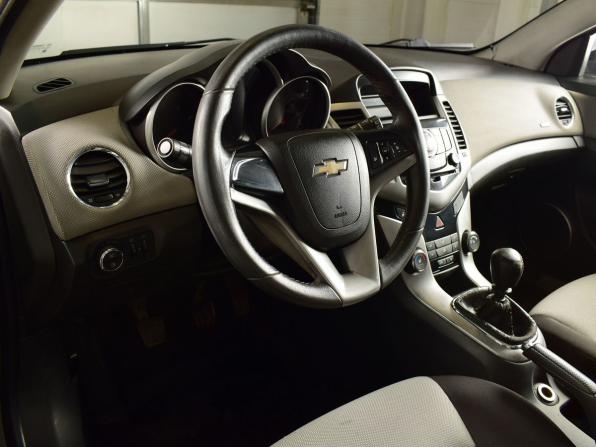 Chevrolet Cruze I Рестайлинг с пробегом 2012 года, цена 574 999 рублей, 275875 км, хэтчбек, Автокод Объявления