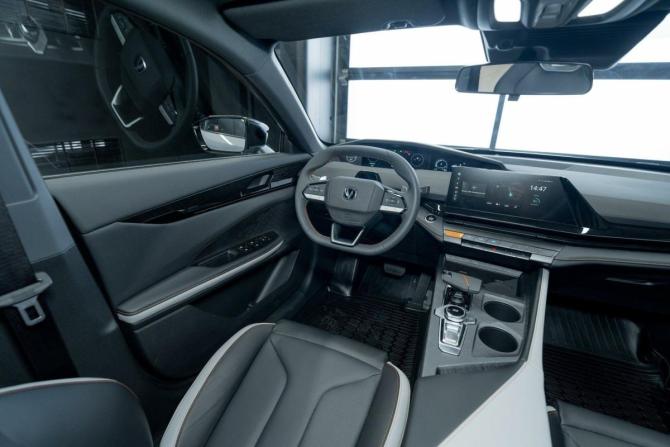 Новый Changan UNI-V I 2025 года, цена 3 554 740 рублей, лифтбек, Автокод Объявления