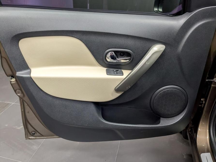 Renault Logan II Москва  - изображение 19