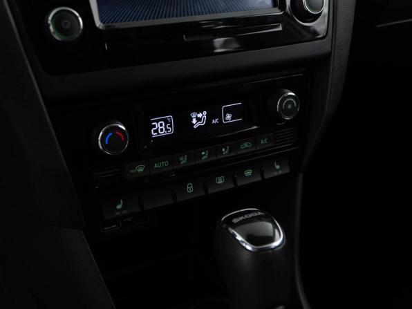 Skoda Rapid I Рестайлинг с пробегом 2018 года, цена 1 437 050 рублей, 63192 км, лифтбек, Автокод Объявления
