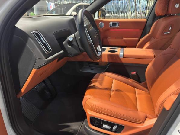 Новый Li Auto (Lixiang) L7 I Рестайлинг 2025 года, цена 9 200 000 рублей, внедорожник, Автокод Объявления