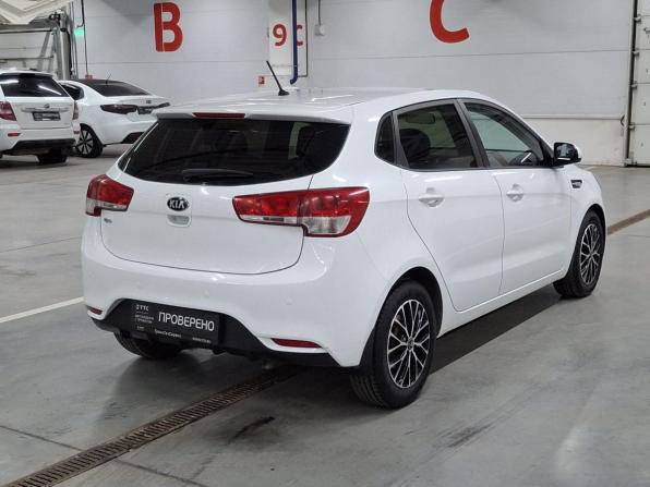 Kia Rio III Рестайлинг с пробегом 2016 года, цена 1 099 000 рублей, 110580 км, хэтчбек, Автокод Объявления