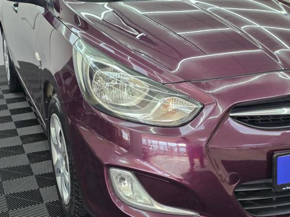 Hyundai Solaris I с пробегом 2012 года, цена 849 000 рублей, 178000 км, хэтчбек, Автокод Объявления