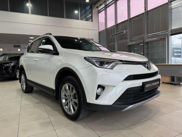 Toyota RAV4 IV (XA40) Рестайлинг с пробегом 2017 года, цена 2 320 000 рублей, 174000 км, внедорожник, Автокод Объявления