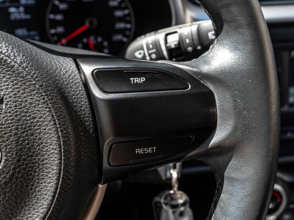 Kia Rio IV Рестайлинг с пробегом 2021 года, цена 1 899 000 рублей, 57885 км, хэтчбек, Автокод Объявления