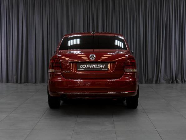 Volkswagen Polo V Рестайлинг с пробегом 2019 года, цена 1 309 000 рублей, 106900 км, седан, Автокод Объявления
