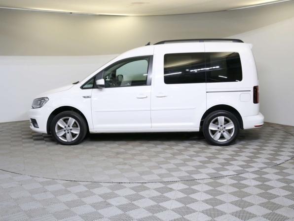 Volkswagen Caddy IV с пробегом 2020 года, цена 2 190 000 рублей, 187900 км, компактвэн, Автокод Объявления