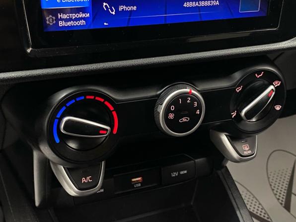 Kia Rio IV Рестайлинг с пробегом 2021 года, цена 1 555 000 рублей, 96907 км, седан, Автокод Объявления