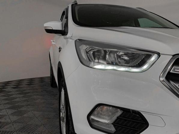 Ford Kuga II Рестайлинг с пробегом 2019 года, цена 1 490 000 рублей, 219415 км, внедорожник, Автокод Объявления