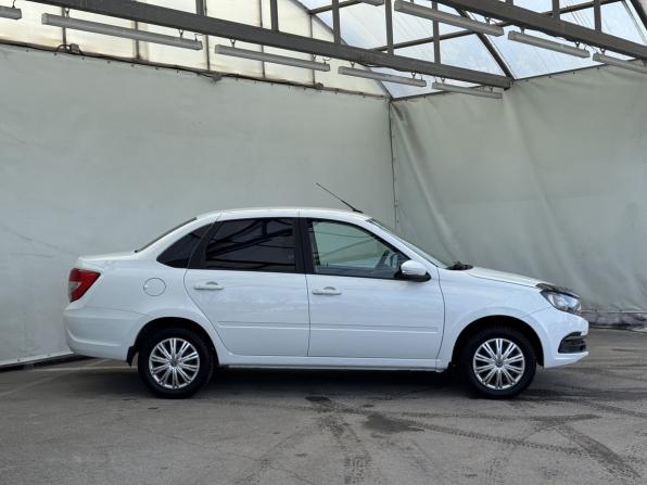 Lada (ВАЗ) Granta I Рестайлинг с пробегом 2022 года, цена 577 000 рублей, 214867 км, седан, Автокод Объявления