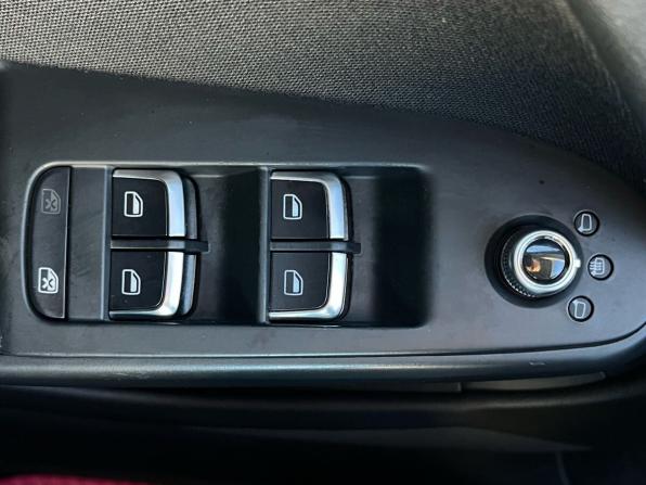 Audi A4 IV (B8) Рестайлинг с пробегом 2013 года, цена 1 050 000 рублей, 243322 км, седан, Автокод Объявления