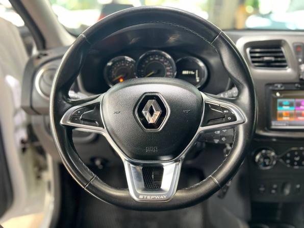 Renault Sandero II Рестайлинг с пробегом 2019 года, цена 1 320 000 рублей, 88000 км, хэтчбек, Автокод Объявления