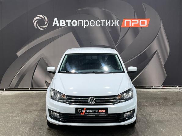 Volkswagen Polo V Рестайлинг с пробегом 2018 года, цена 990 000 рублей, 152200 км, седан, Автокод Объявления