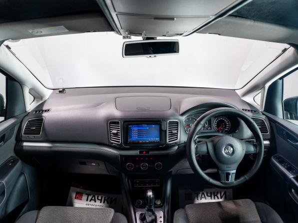 Volkswagen Sharan II с пробегом 2013 года, цена 1 230 000 рублей, 112300 км, минивэн, Автокод Объявления