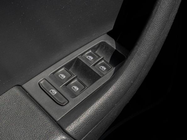 Volkswagen Polo VI с пробегом 2021 года, цена 1 070 000 рублей, 245938 км, лифтбек, Автокод Объявления