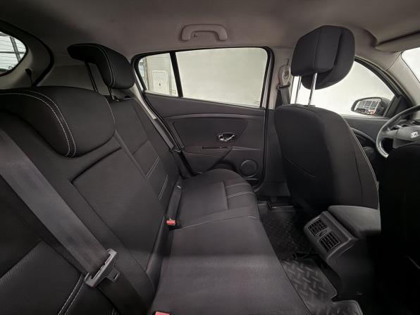 Renault Megane III Рестайлинг с пробегом 2013 года, цена 735 000 рублей, 173844 км, хэтчбек, Автокод Объявления