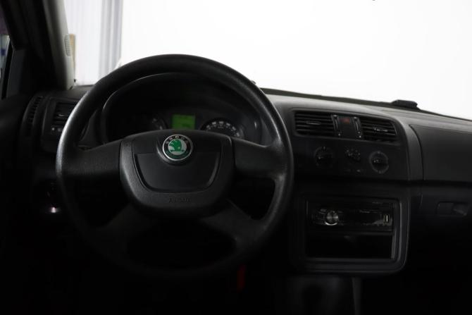 Skoda Fabia II Рестайлинг с пробегом 2011 года, цена 649 990 рублей, 70372 км, хэтчбек, Автокод Объявления