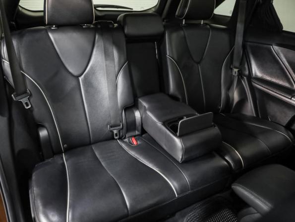 Toyota Venza I Рестайлинг с пробегом 2014 года, цена 1 699 000 рублей, 331259 км, внедорожник, Автокод Объявления