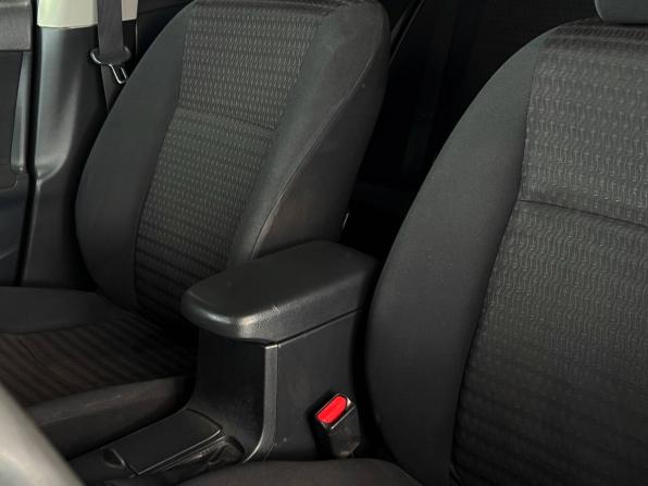 Toyota Corolla X (E140 E150) Рестайлинг с пробегом 2012 года, цена 1 160 000 рублей, 240207 км, седан, Автокод Объявления