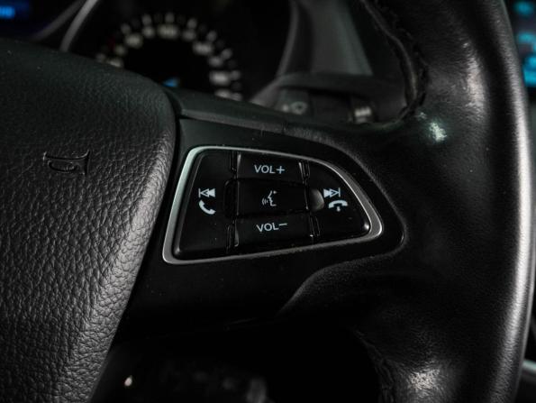 Ford Focus III Рестайлинг с пробегом 2018 года, цена 1 197 000 рублей, 106614 км, седан, Автокод Объявления