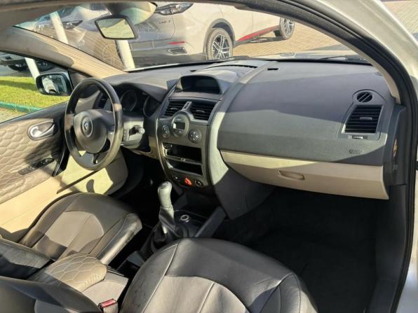 Renault Megane II Рестайлинг с пробегом 2006 года, цена 350 000 рублей, 211000 км, седан, Автокод Объявления
