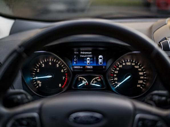 Ford Kuga II Рестайлинг с пробегом 2018 года, цена 1 399 000 рублей, 98826 км, внедорожник, Автокод Объявления