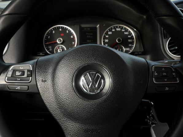 Volkswagen Tiguan I Рестайлинг с пробегом 2012 года, цена 895 000 рублей, 199856 км, внедорожник, Автокод Объявления