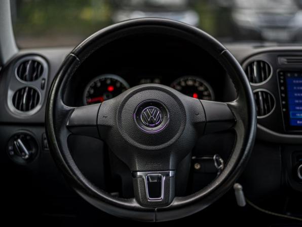 Volkswagen Tiguan I Рестайлинг с пробегом 2013 года, цена 1 085 000 рублей, 107997 км, внедорожник, Автокод Объявления