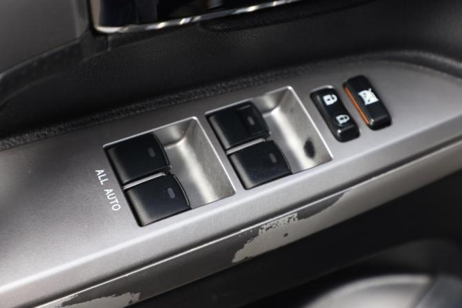 Toyota Land Cruiser 200 Series Рестайлинг 1 с пробегом 2013 года, цена 4 199 000 рублей, 229189 км, внедорожник, Автокод Объявления