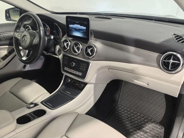 Mercedes-Benz GLA I (X156) Рестайлинг с пробегом 2017 года, цена 2 399 000 рублей, 66151 км, внедорожник, Автокод Объявления