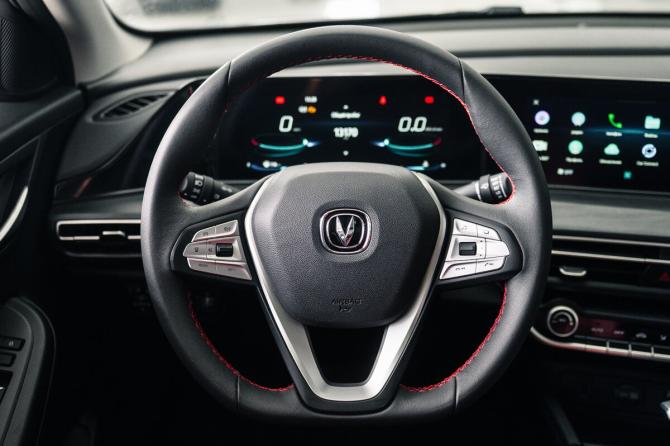 Changan Eado Plus с пробегом 2024 года, цена 1 730 000 рублей, 12000 км, седан, Автокод Объявления
