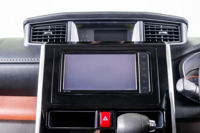 Toyota Roomy I с пробегом 2019 года, цена 1 349 000 рублей, 51000 км, микровэн, Автокод Объявления