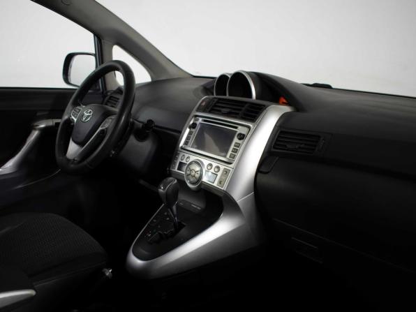 Toyota Verso I с пробегом 2012 года, цена 915 000 рублей, 249024 км, компактвэн, Автокод Объявления