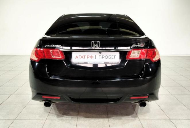Honda Accord VIII Рестайлинг с пробегом 2012 года, цена 1 535 000 рублей, 212727 км, седан, Автокод Объявления