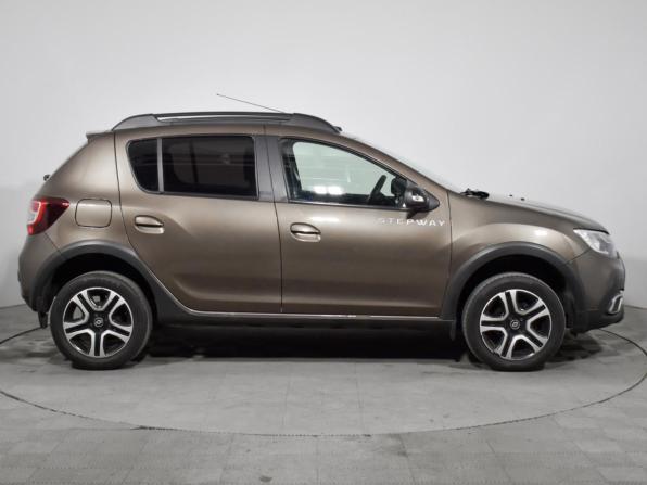 Renault Sandero II Рестайлинг с пробегом 2019 года, цена 1 210 000 рублей, 57936 км, хэтчбек, Автокод Объявления