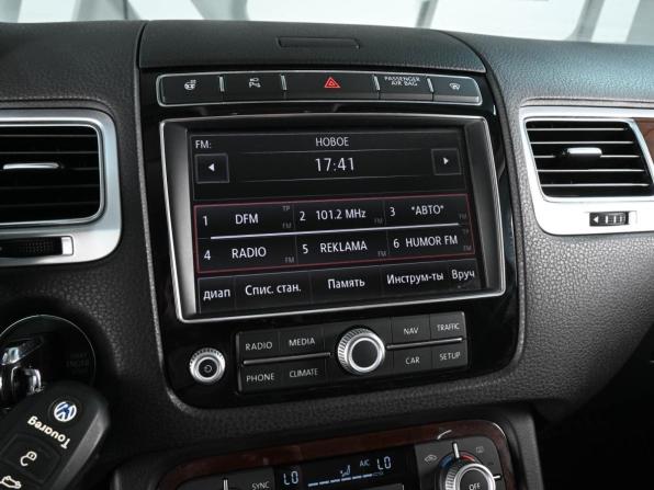 Volkswagen Touareg II Рестайлинг с пробегом 2017 года, цена 3 180 000 рублей, 222969 км, внедорожник, Автокод Объявления