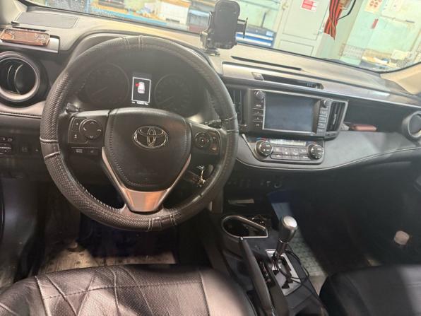 Toyota RAV4 IV (XA40) Рестайлинг с пробегом 2016 года, цена 2 249 000 рублей, 123511 км, внедорожник, Автокод Объявления